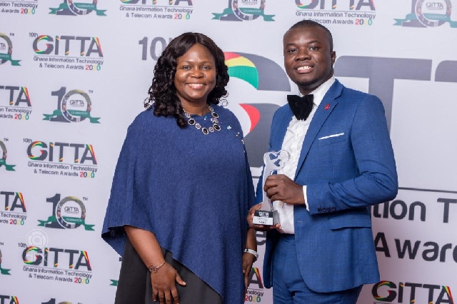 Left to Right: Yacoba Amuah, Ag. Country Manager, Inlaks Ghana; Joseph Agyeman-Badu, Ag. Head, Financial Business, Inlaks