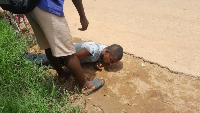 taxi driver assaulted by prisons officers