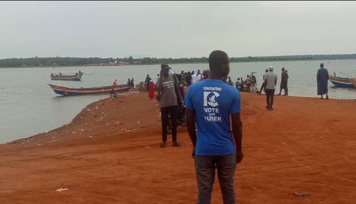 11 drown in boat accident on the Oti River